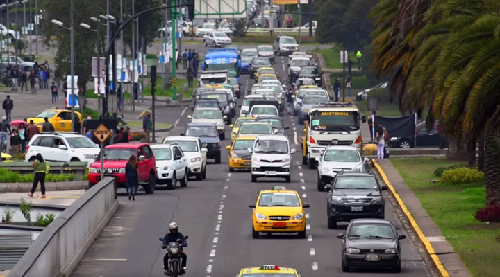 La diferencia entre tránsito y transporte en Colombia